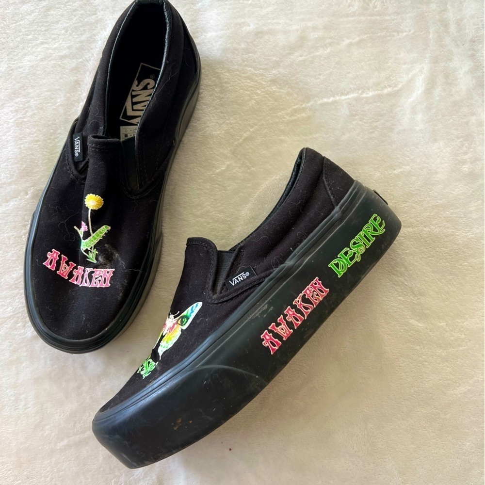 Unisex Vans Classic Slip On Stackform Morph Blackout Slip On’s 7.5 Glow Graphics